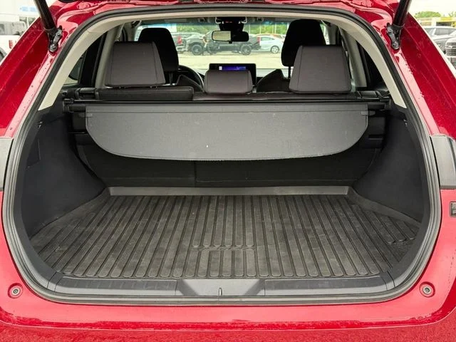 2023 Toyota Venza LE - Photo 33