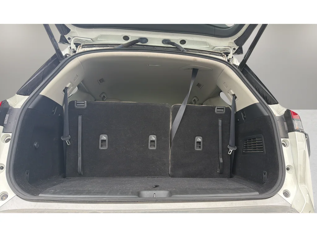 Used 2023 White Nissan SL image 12