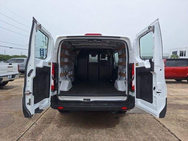 Used 2024 Oxford White Ford T250 image 24