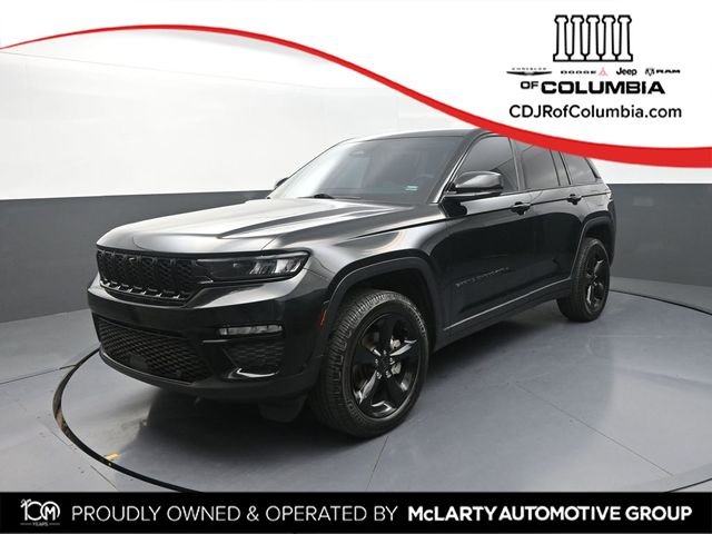 Used 2023 Black Jeep Limited image 1