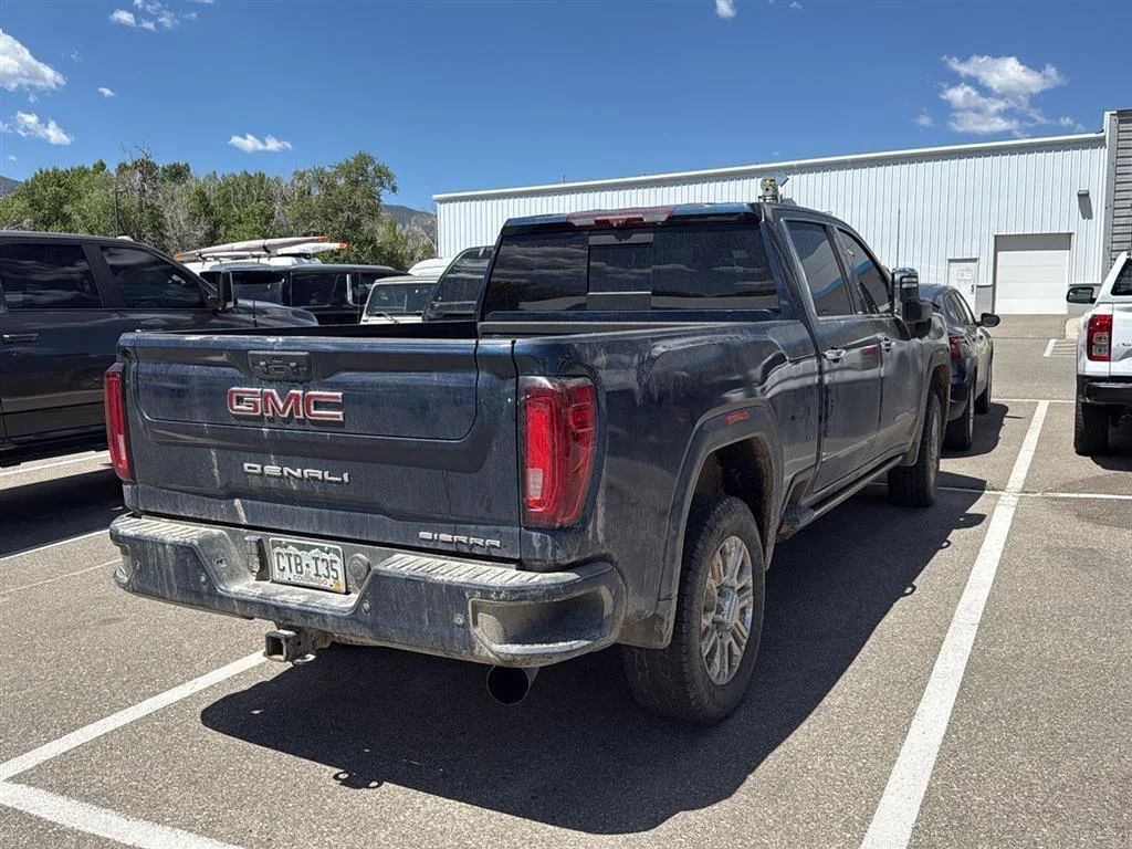 Used 2022 Pacific Blue Metallic GMC Denali image 3