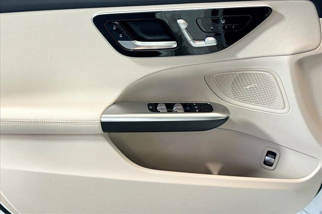 New 2026 Polar White Mercedes-Benz C 300 image 46