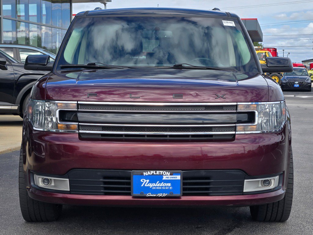 Used 2017 Burgundy Ford SEL image 3