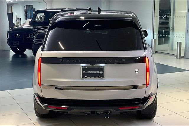 Certified Used 2026 Gray Land Rover SV image 3