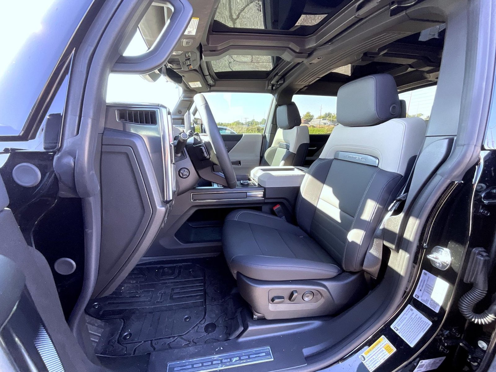 2026 GMC HUMMER EV 3X - Photo 10
