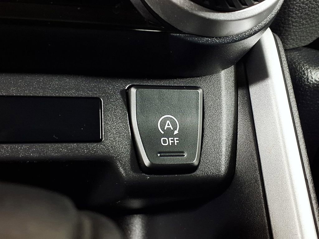 2025 Toyota RAV4 LE - Photo 21