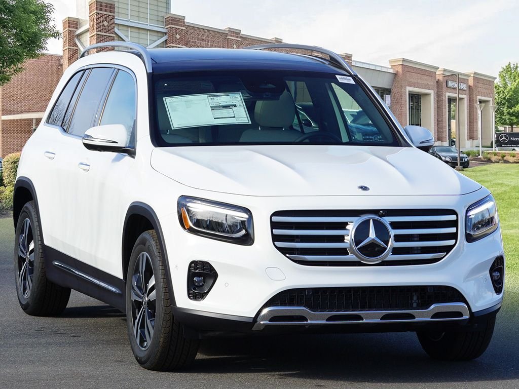 Used 2026 Polar White Mercedes-Benz GLB 250 image 3
