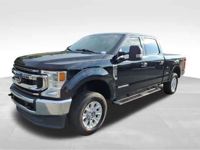Used 2022 Black Ford XLT image 2