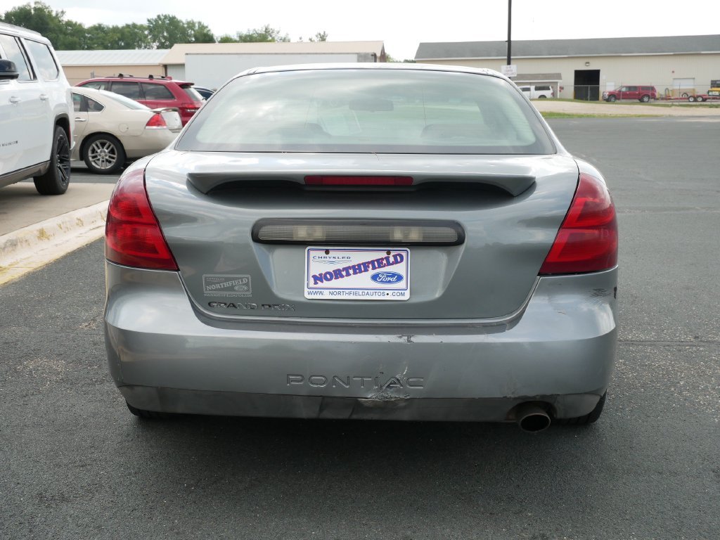 Used 2008 Shadow Gray Metallic Pontiac Base image 7