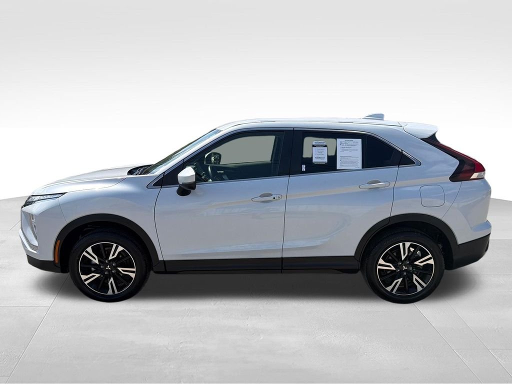 Certified Used 2025 White Mitsubishi SE image 2