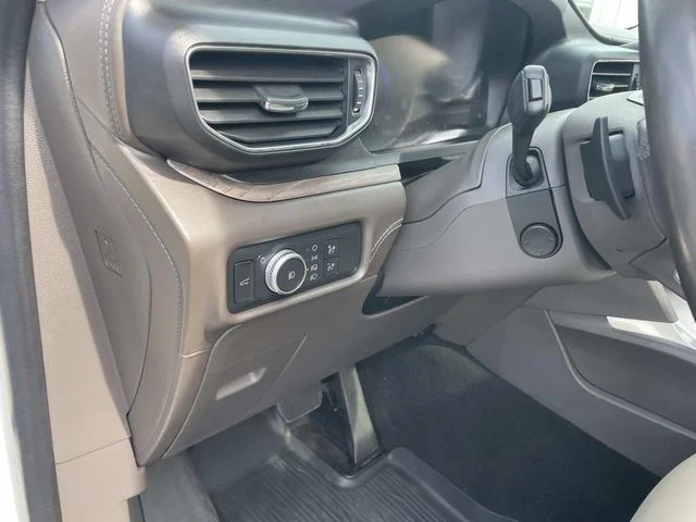 Used 2020 White Ford Platinum image 29