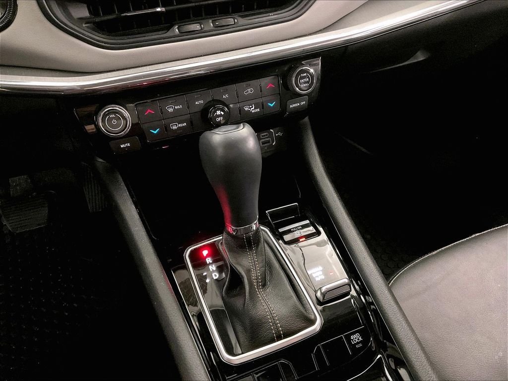Used 2022 Silver Jeep Limited image 36