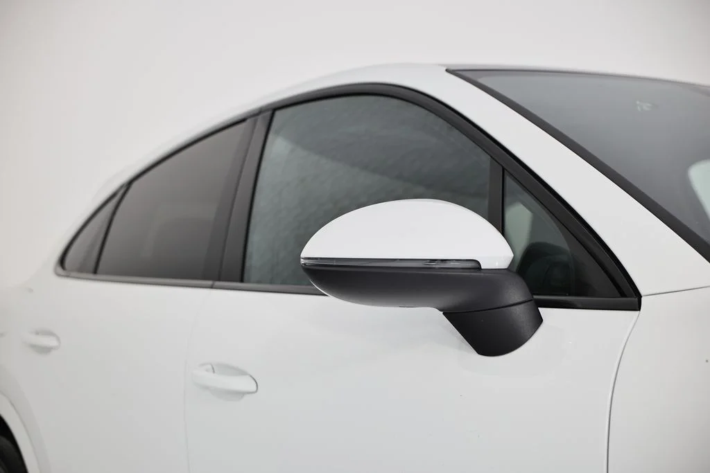 Used 2024 White Porsche  image 16