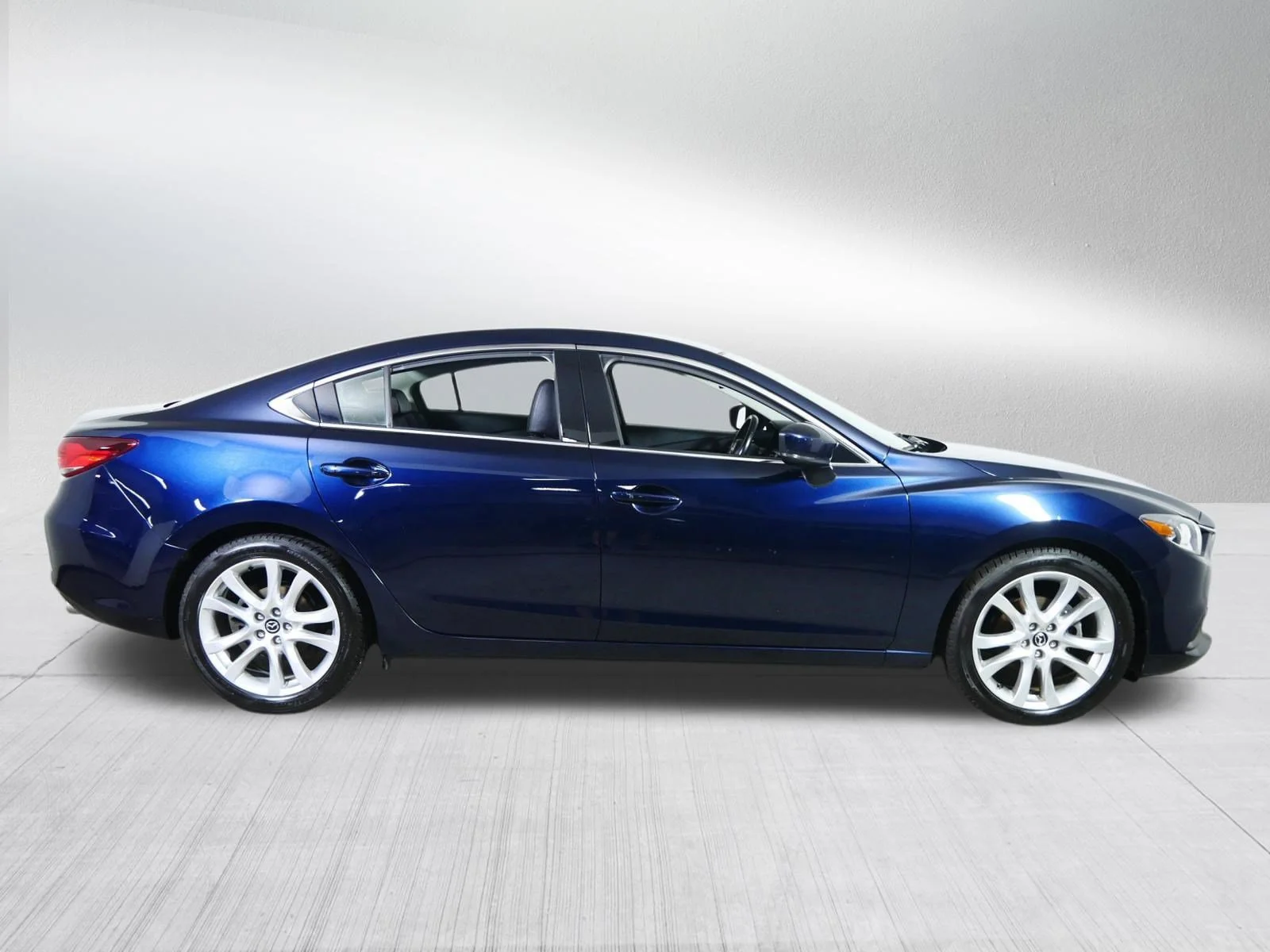 Used 2017 Deep Crystal Blue Mazda Touring image 8