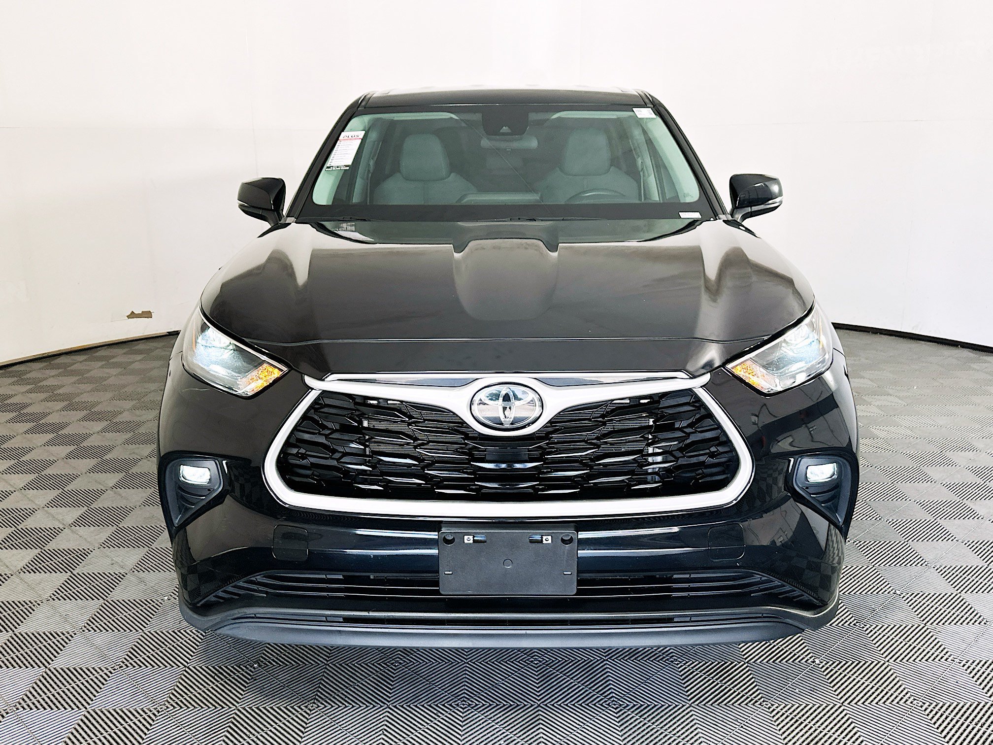 Used 2023 Midnight Black Metallic Toyota LE image 8