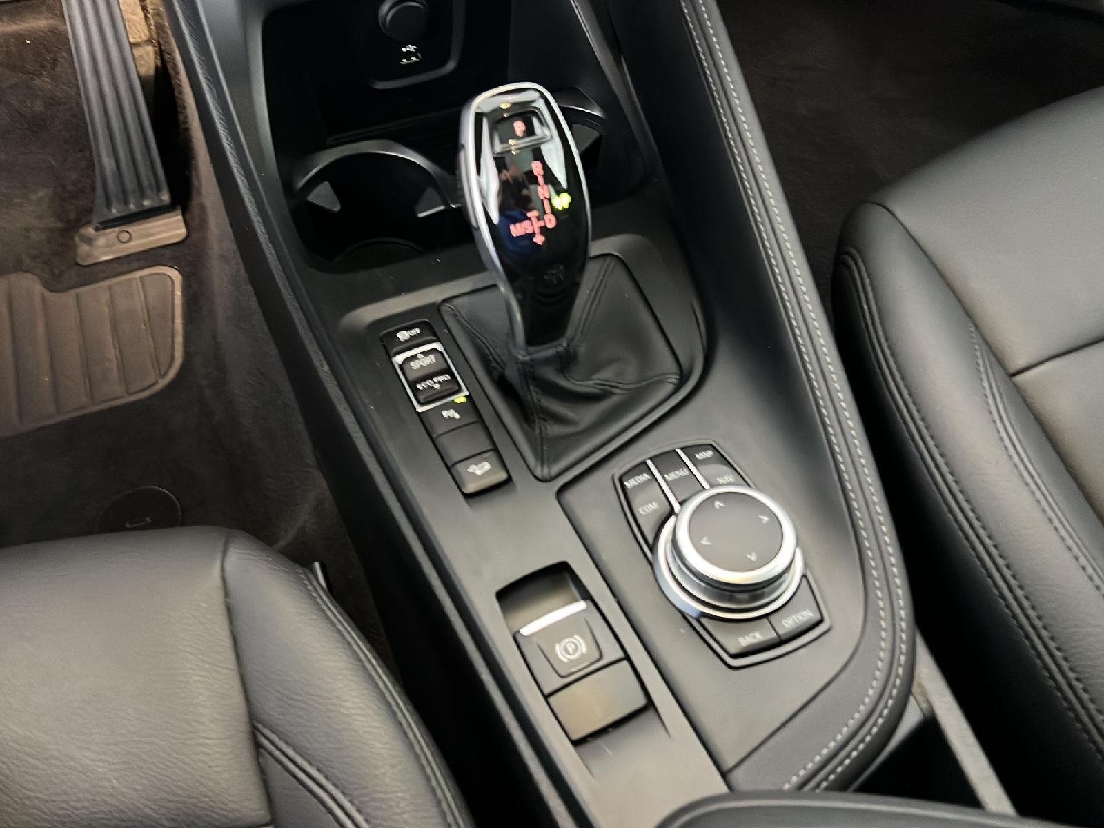 Used 2022 Mineral White Metallic BMW xDrive28i image 20