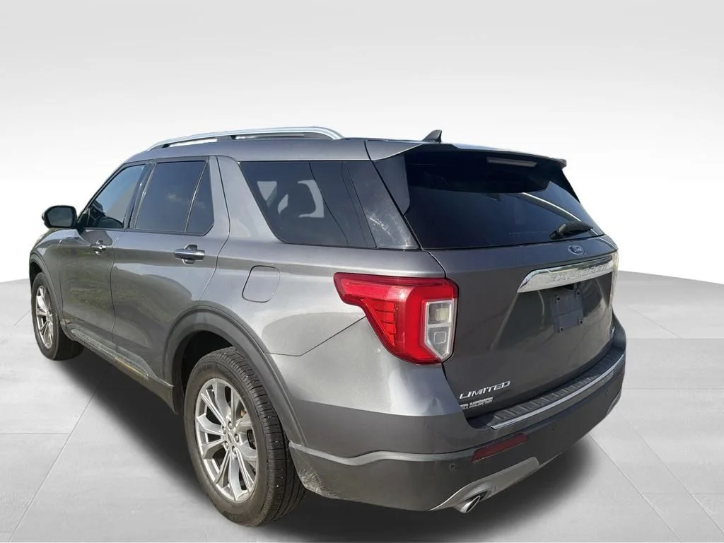 Used 2021 Gray Ford Limited image 24