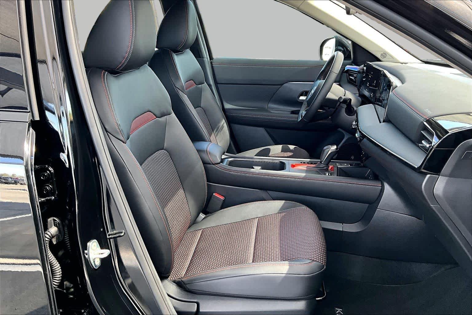 Certified Used 2026 Super Black Nissan SR image 9
