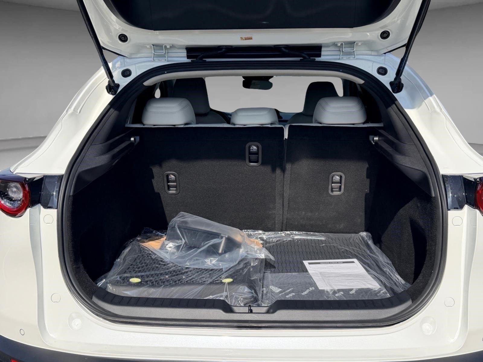 New 2026 Snowflake White Pearl Mazda 2.5 S Aire Edition image 33
