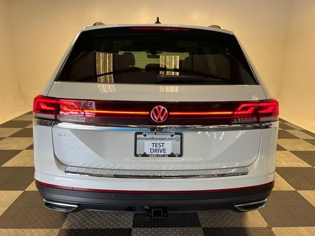 New 2026 White Volkswagen 2.0T SE w/Technology image 4