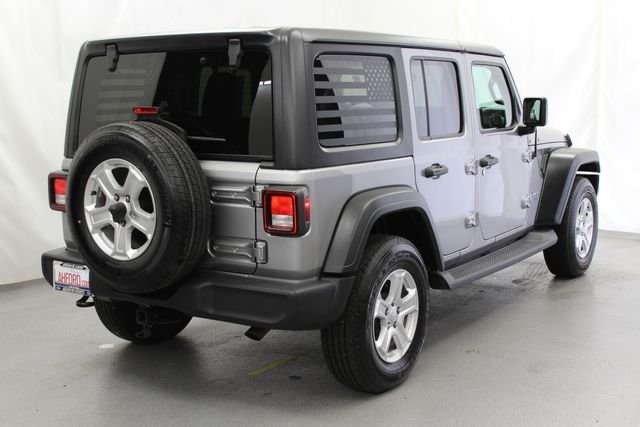 Used 2019 Silver Jeep Unlimited Sport S image 6