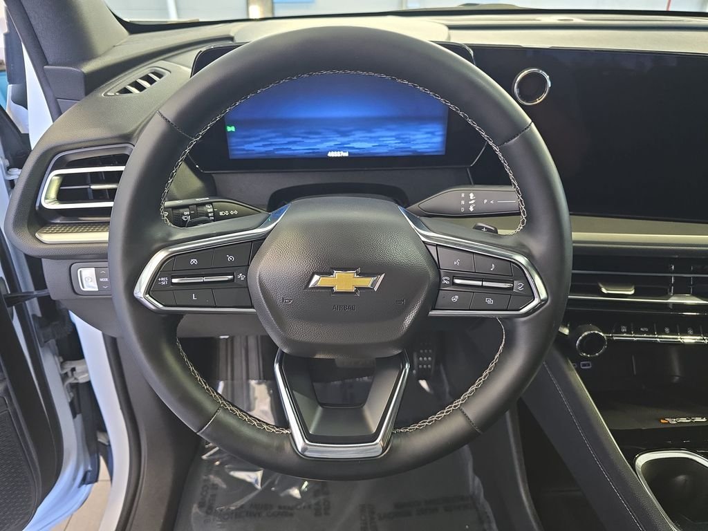 Used 2024 White Chevrolet LT image 19