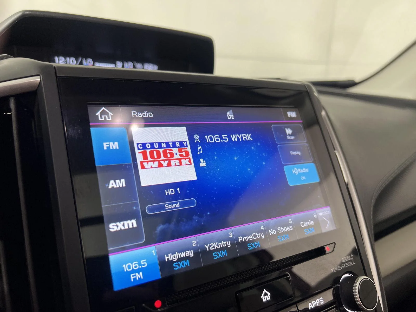 Used 2023 Crimson Red Pearl Subaru Limited image 6