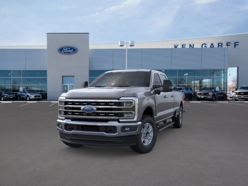 New 2026 Carbonized Gray Metallic Ford XLT image 2