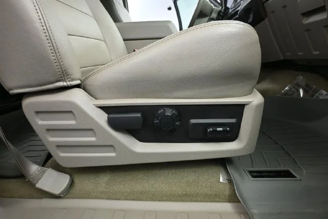 Used 2008 Black Ford Lariat image 36