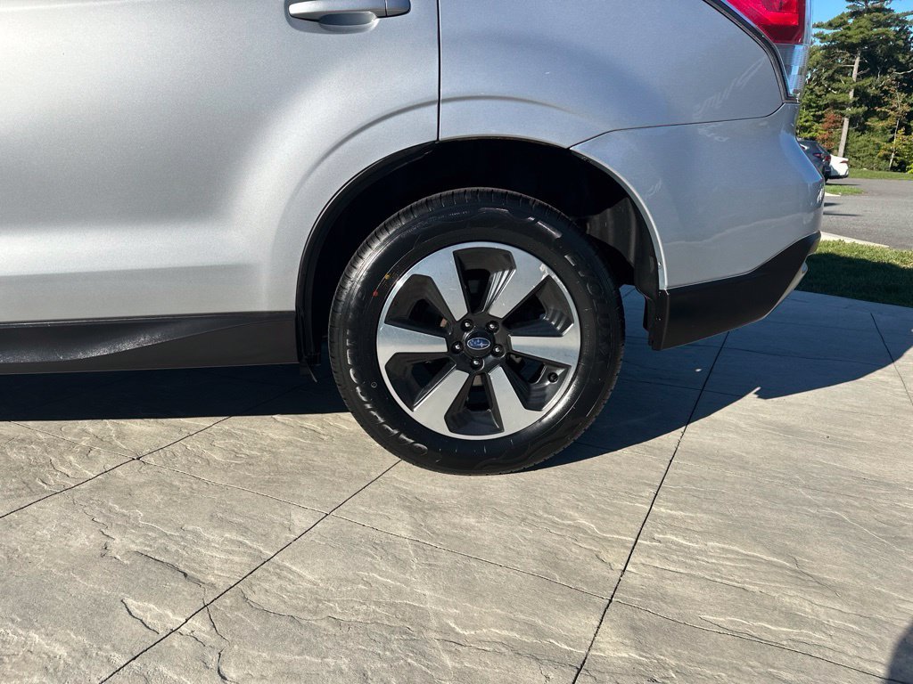 2018 Subaru Forester Premium - Photo 8