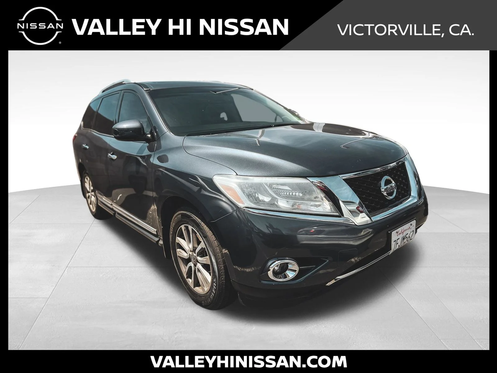 2014 Nissan Pathfinder SL 2WD's photo