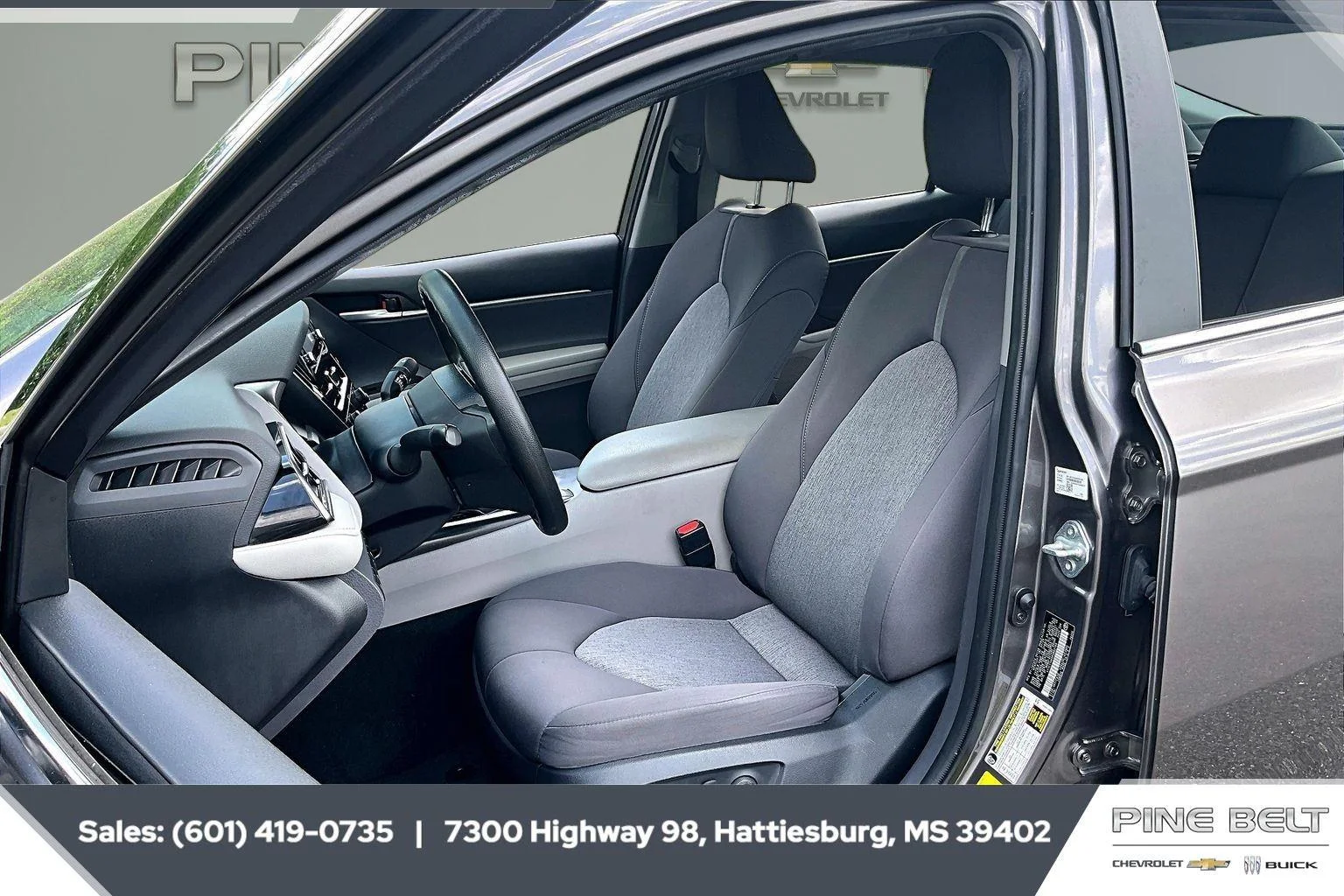 2023 Toyota Camry LE - Photo 18