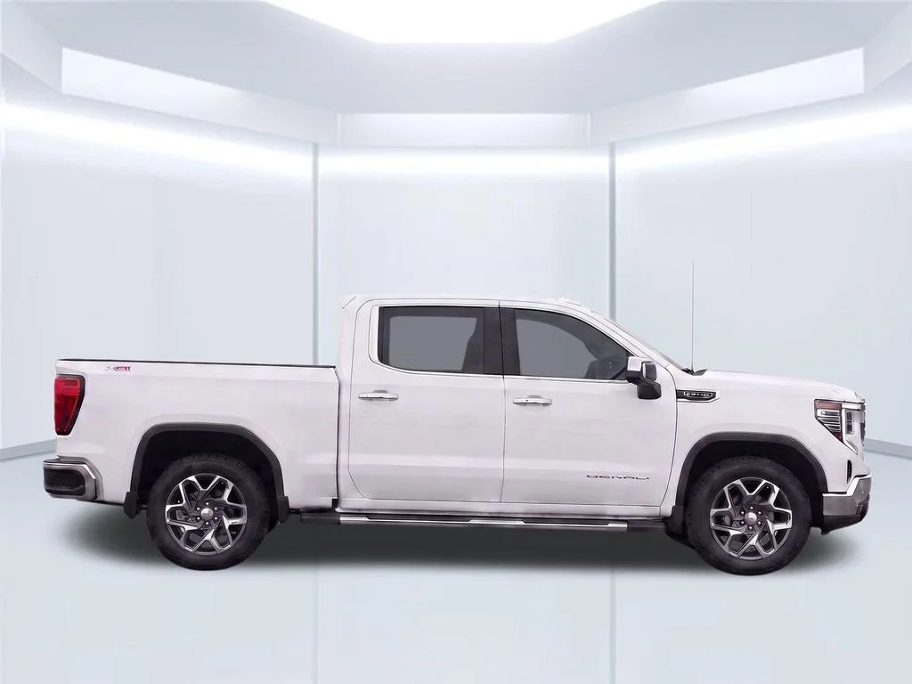 New 2026 White GMC SLT image 10