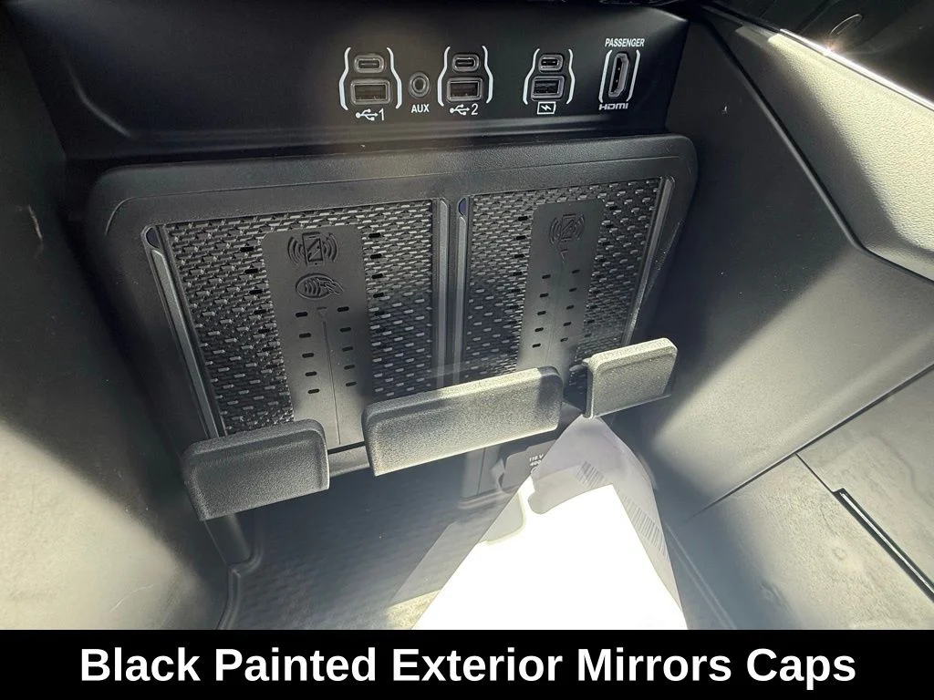 New 2026 Bright White Clear-Coat Exterior Paint RAM Laramie image 16