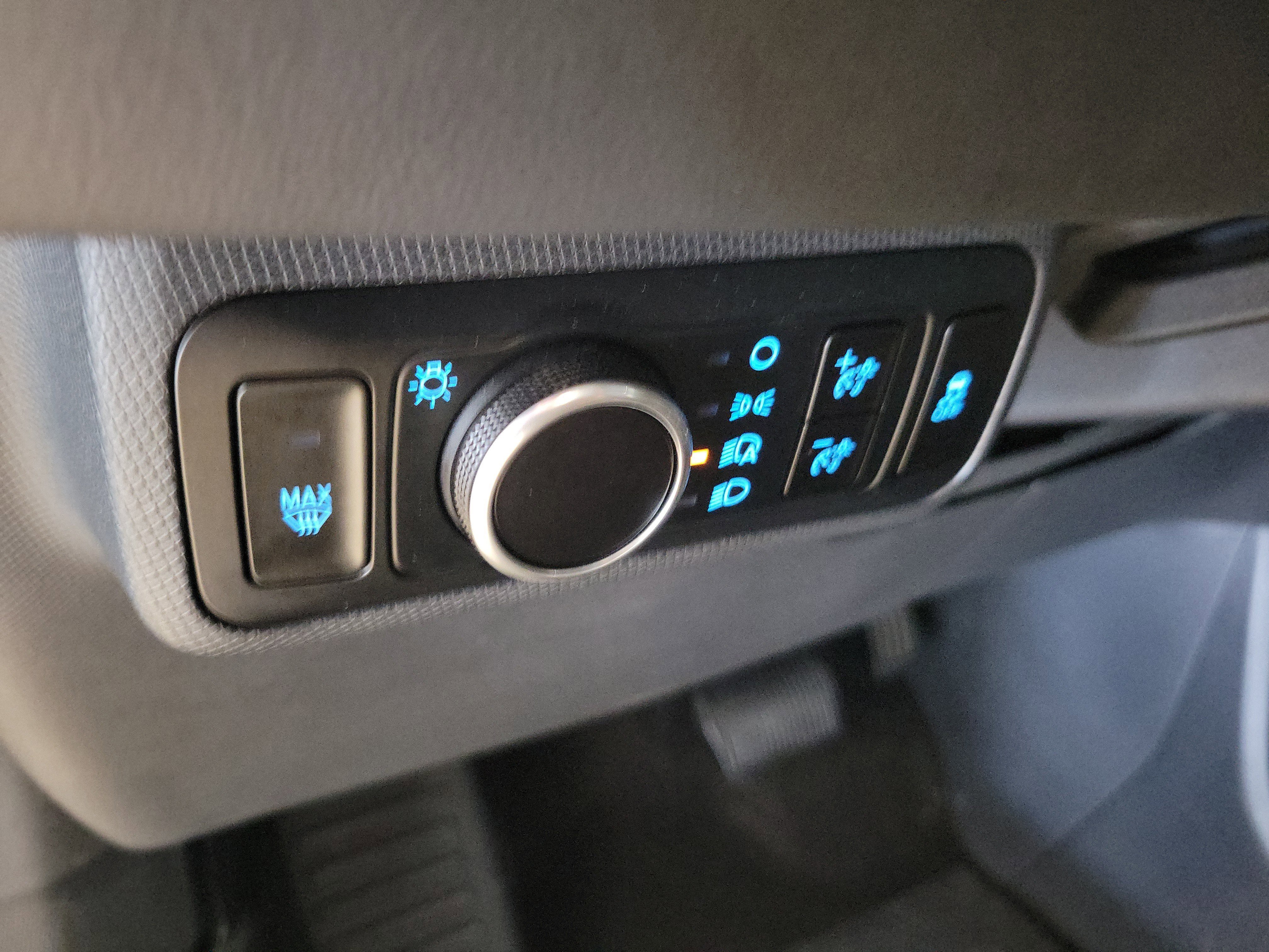 Used 2024 Gray Metallic Ford Select image 25