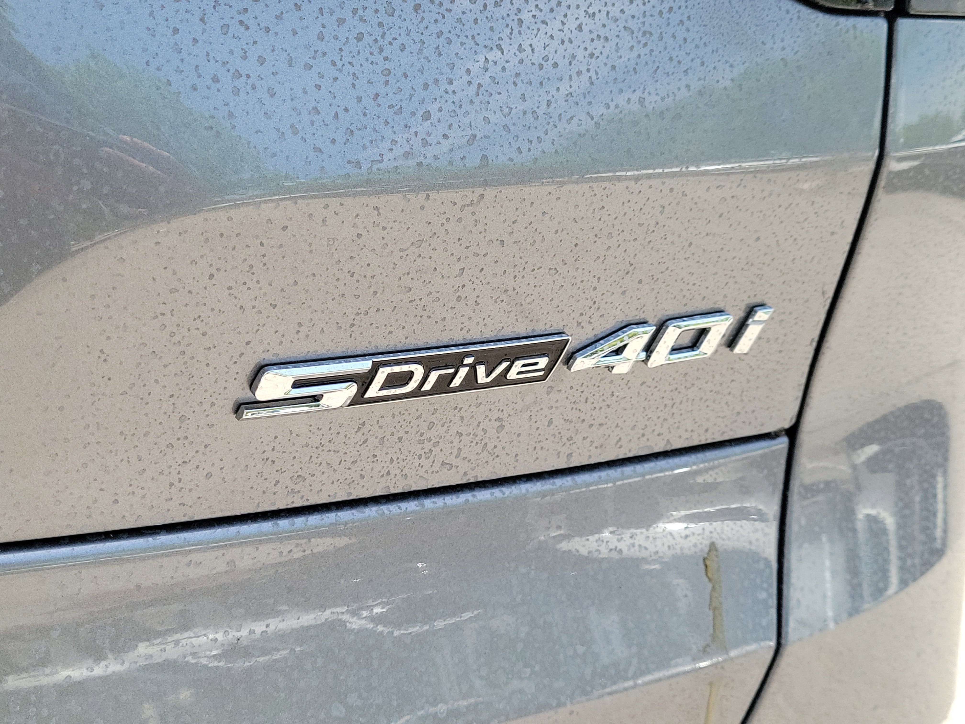 New 2026 Skyscraper Grey Metallic BMW sDrive40i image 6