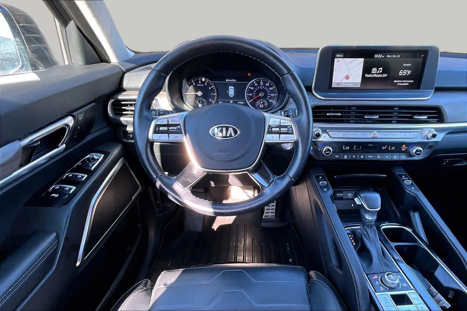 Used 2021 Black Copper Kia SX image 6