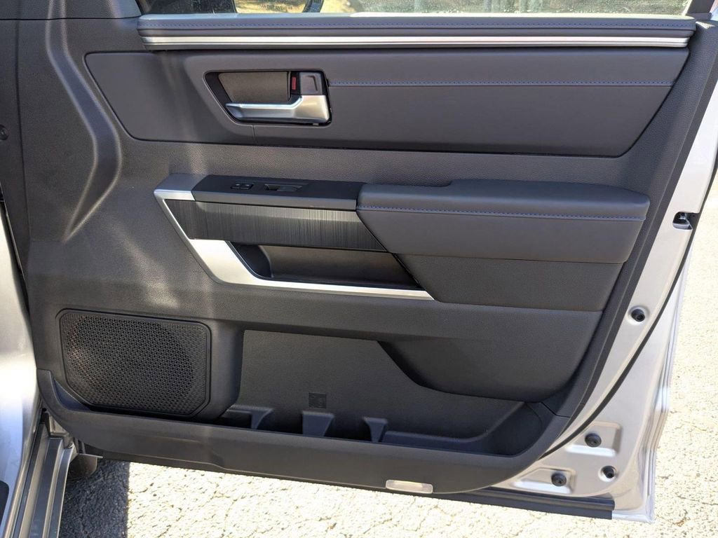 2025 Toyota Tundra Platinum - Photo 42