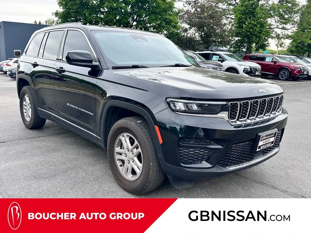 2023 Jeep Grand Cherokee Laredo 4x4's photo