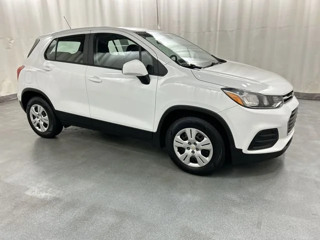 2018 Chevrolet Trax LS's photo