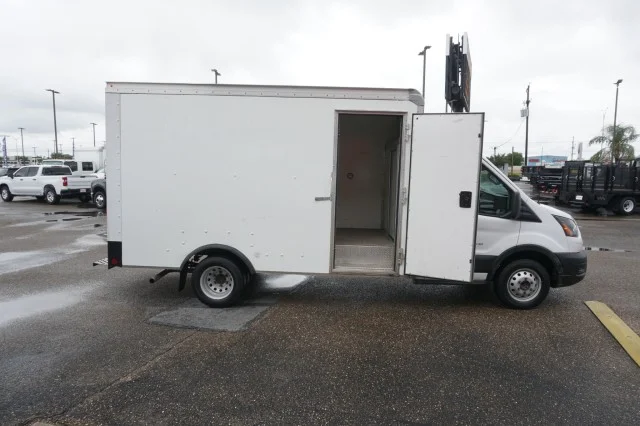Used 2023 WHITE Ford BASE image 5