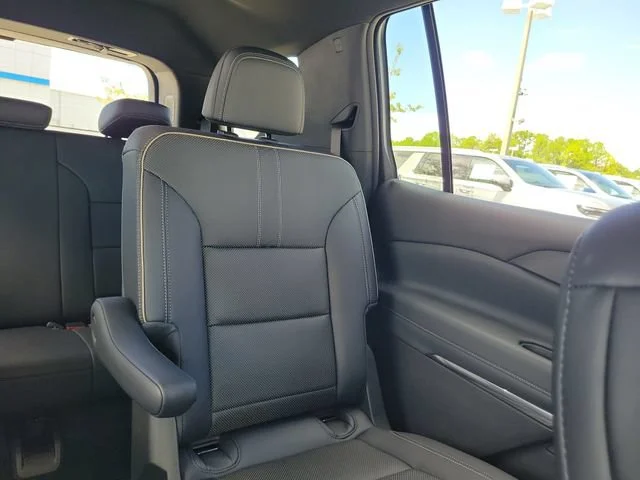 2025 Chevrolet Traverse High Country - Photo 18