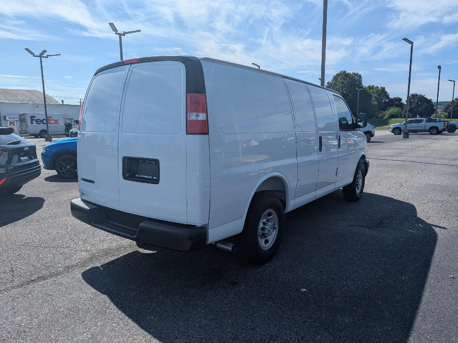 2025 Chevrolet Express Cargo Work Van - Photo 7