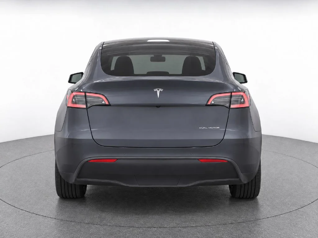 Used 2024  Tesla Long Range image 8