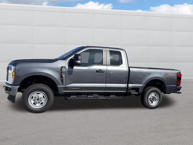 New 2026 Gray Ford XL image 2