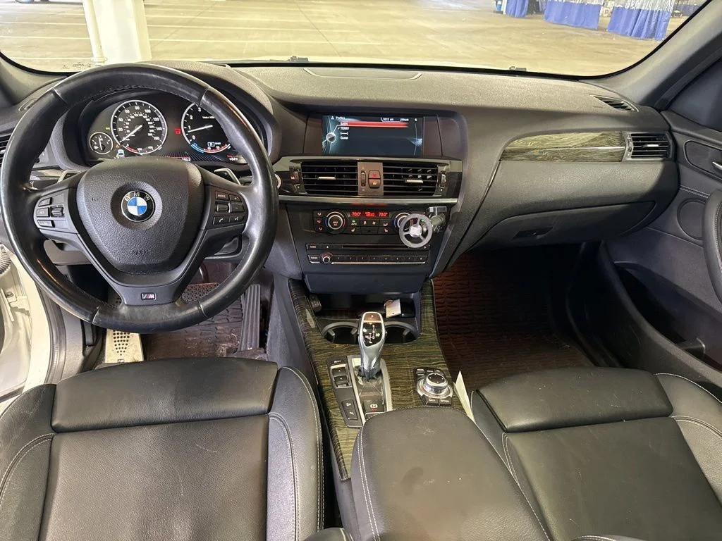Used 2014 Alpine White BMW xDrive35i image 8