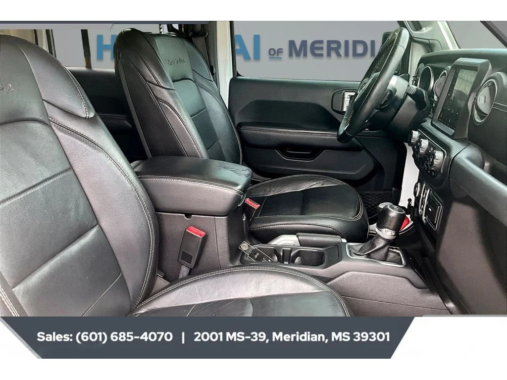 Used 2018 Bright White Clearcoat Jeep Unlimited Sahara image 6