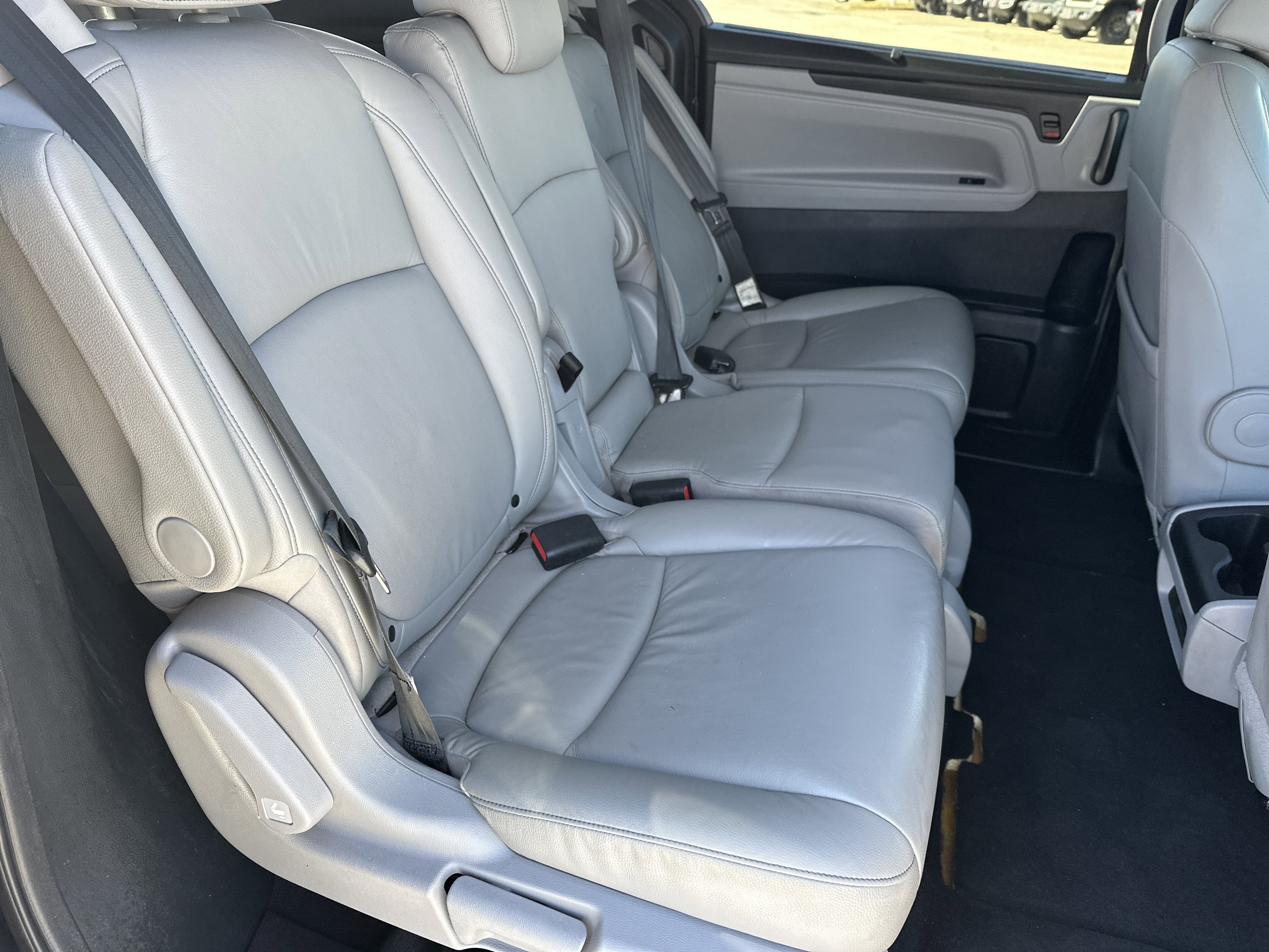 2024 Honda Odyssey EX-L - Photo 16