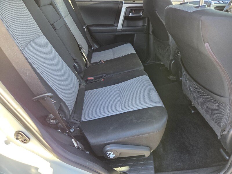 Used 2021 White Toyota SR5 image 18