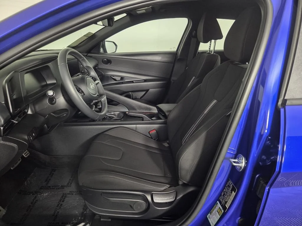 Used 2026 Intense Blue Hyundai SEL Sport image 9